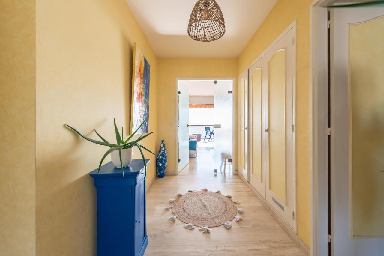 Apartment Emilie - Panoramic Sea Views Beach Facing Paradise